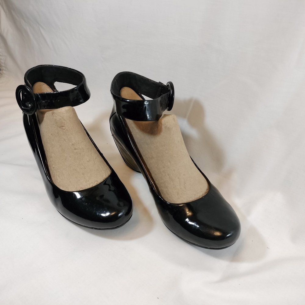 Clarks Capricorn Moon, Women's Ankle Strap Pumps - Picture 8 of 8